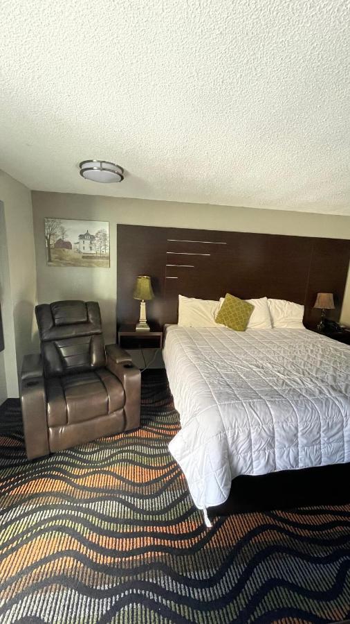 Country Town N' Suites Gatlinburg Exterior photo