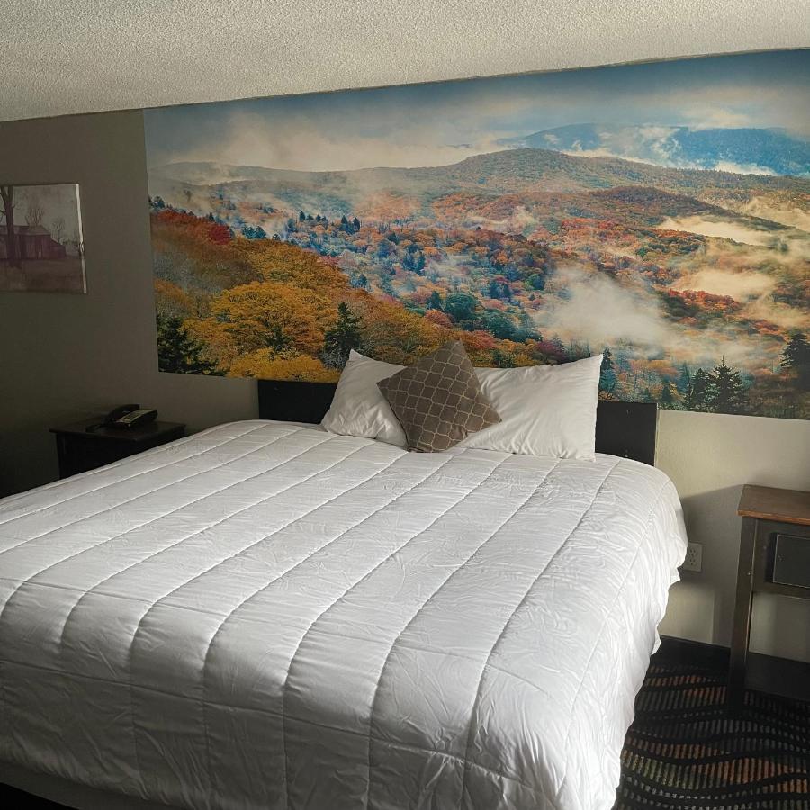 Country Town N' Suites Gatlinburg Exterior photo